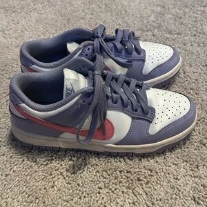 Used Nike Dunks